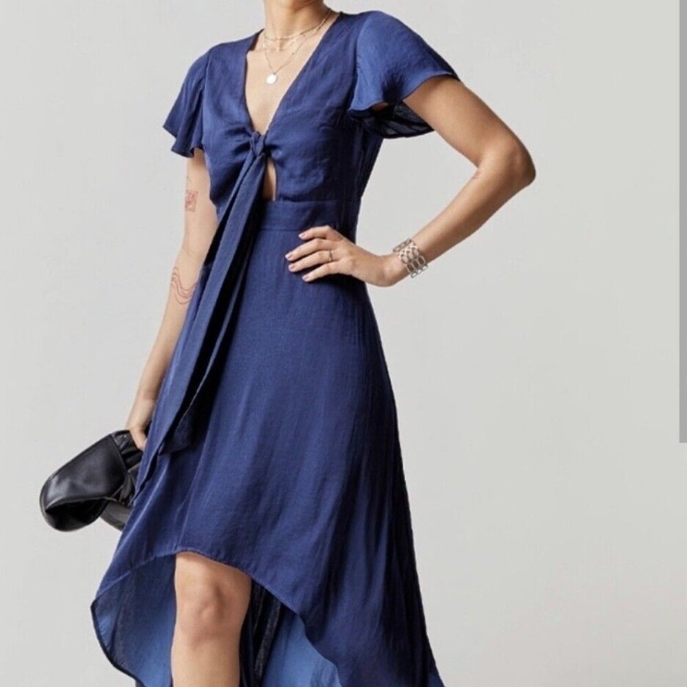 Audrey Parks x Francescas Navy dress